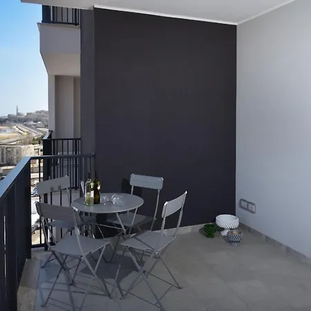 Apartment Regina's Bari